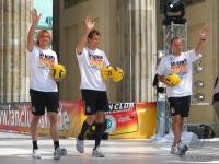 FUSSBALL EURO 2008: Deutsche Nationalmannschaft am Brandenburger Tor Berlin