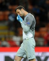 Fussball: Europa League Saison 2012/2013: Torwart Handanovic Samir (Inter Mailand)
