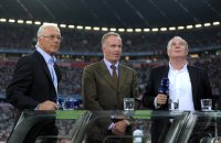 Fussball CHL  Saison 2011/2012: Ehren Praesident Franz Beckenbauer, Vorstandsvorsitzender Karl Heinz Rummenigge, Praesident Uli Hoeness (v. li., FC Bayern Muenchen)