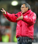 Fussball 1. Bundesliga: Bielefeld, MAGATH