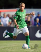 Fussball 1. Bundesliga, Testspiel: Werder Bremen, WOLF am Ball