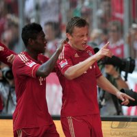 Fussball 1. Bundesliga, Saison 2011/2012:  JUBEL nach dem Tor David Alaba, Ivica Olic (v. li., FC Bayern Muenchen)