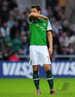 FUSSBALL, 1. BUNDESLIGA, 32. Spieltag: Bremen, OEZIL