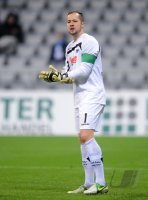 Fussball 2. Bundesliga:  Torwart Lukas Kruse (SC Paderborn 07)
