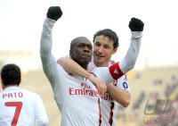 FUSSBALL SERIE A:  JUBEL Clarence Seedorf, Mark Van Bommel (v. li., AC Mailand)