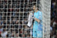 FUSSBALL INTERNATIONAL CHL ACHTELFINALE 12/13:  Torwart Diego Lopez (Real Madrid)