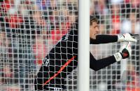 FUSSBALL 1. BUNDESLIGA: Leverkusen, ADLER