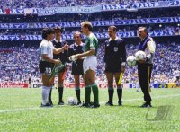Fussball WM 1986 Argentinien-Deutschland: Maradona, Rummenigge