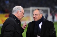 Fussball 1. Bundesliga : Franz Beckenbauer mit Trainer, Sportdirektor Felix Magath (FC Schalke 04)