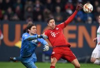 Fussball 1. Bundesliga 15/16: FC Augsburg - FC Bayern Muenchen