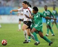 FUSSBALL  Olympia 2008   Vorrunde  Frauen   Nigeria - Deutschland