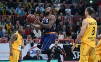 Basketball 1. Bundesliga 15/16 Hauptrunde: Walter Tigers Tuebingen - Eisbaeren Bremerhaven