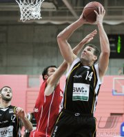 Basketball 1. Bundesliga 2011/2012:  Walter Tigers Tuebingen - LTG Giessen