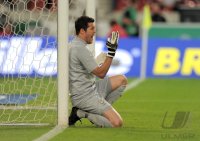 Fussball International  Testspiel: JULIO CESAR (Brasilien)