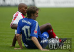 Fussball 1. Bundesliga: Muenchen-Schalke, Zweikampf