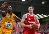 Basketball 1. Bundesliga 15/16 Hauptrunde: Walter Tigers Tuebingen - Telekom Baskets Bonn