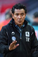 Fussball 2. BUNDESLIGA 14/15: Trainer Ricardo Moniz (1860 Muenchen)