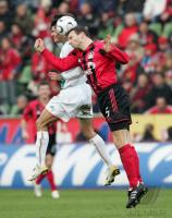 Fussball 1. Bundesliga: Leverkusen - Bremen, Zweikampf