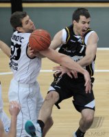Basketball  1. Bundesliga  10/11  Walter Tigers Tuebingen - Mitteldeutschen Basketball Club