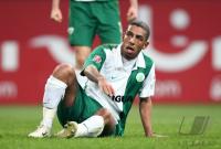 Fussball 1. Bundesliga: Wolfsburg, DEJAGAH am Boden