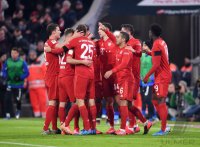 Fussball 1. Bundesliga Saison 19/20: FC Bayern Muenchen -  FC Schalke 04