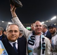 Fussball: Europa League Saison 2012/2013:  Claudio Lotito und Paul Gascoigne (v. li.)