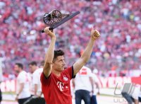 Fussball 1. Bundesliga Saison 17/18: Torschuetzenkoenig Robert Lewandowski (FC Bayern Muenchen)