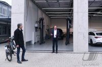 Oberbuergermeister Palmer hat die groesste Photovoltaikanlage Tuebingens offiziell in Betrieb genommen