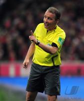 Fussball 1. Bundesliga : Schiri  Lutz Wagner