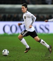 Fussball Deutsche Nationalmannschaft : Mesut OEZIL (Deutschland)