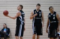 Basketball 1. Bundesliga 2013/2014: Kirchheim Knights - Walter Tigers Tuebingen