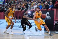 Basketball 1. Bundesliga 16/17 Hauptrunde: Walter Tigers Tuebingen - Rasta Vechta