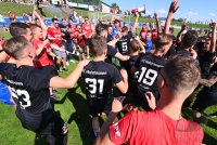 Fussball Relegation zur Oberliga, Rueckspiel 21/22: FC Holzhausen - FC Denzlingen