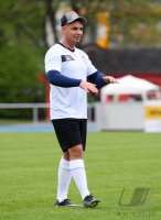 Fussball / Promi-Benefizfussballspiel in Tuebingen