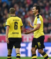 Fussball 1. Bundesliga Saison 15/16: FC Bayern Muenchen - Borussia Dortmund