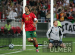 Fussball INTERNATIONAL  EURO 2004 Russland-Portugal im Stadion da Luz