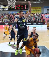 Basketball 1. Bundesliga 16/17 Hauptrunde: Walter Tigers Tuebingen - Alba Berlin