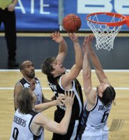 Basketball  1. Bundesliga  10/11   Walter Tigers Tuebingen - New Yorker Phantoms Braunschweig