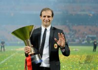 FUSSBALL SERIE A:  Meister 2011  AC Mailand;  Trainer Massimilliano Allegri