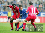 Fussball 1. Bundesliga: Bochum - Freiburg, Zweikampf