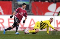 Fussball 1. Bundesliga : Ilkay Guendogan  (li, 1 FC Nuernberg) gegen Sven Bender (re, Borussia Dortmund)