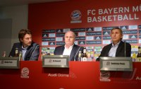 Basketball 1. Bundesliga 2012/2013:  Sportdirektor Marko Pesic, Praesident Uli Hoeness , Trainer Svetislav Pesic (v. li., FC Bayern Muenchen)