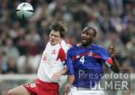 Fussball WM Qualifikation: Frankreich - Schweiz, Zweikampf