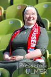 Nonne als Bayernfan