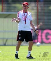 Fussball 1. Bundesliga: Trainer Jupp Heynckes  (FC Bayern Muenchen)