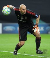 FUSSBALL INTERNATIONAL  CHL Viertelfinale 11/12: Torwart Christian Abbiati (AC Mailand)