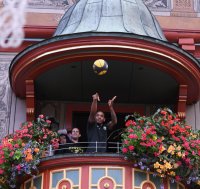 Basketball 1. Bundesliga 19/20  Teamvorstellung Walter Tigers Tuebingen auf dem Rathausbalkon