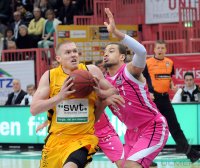 Basketball  1. Bundesliga  12/13  Walter Tigers Tuebingen - Telekom Baskets Bonn