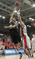 Basketball  1. Bundesliga  10/11   Walter Tigers Tuebingen - Brose Baskets
