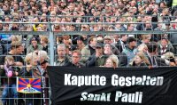 Fussball, 1. Bundesliga, Saison 2010/2011: FC St. Pauli - Hamburger SV